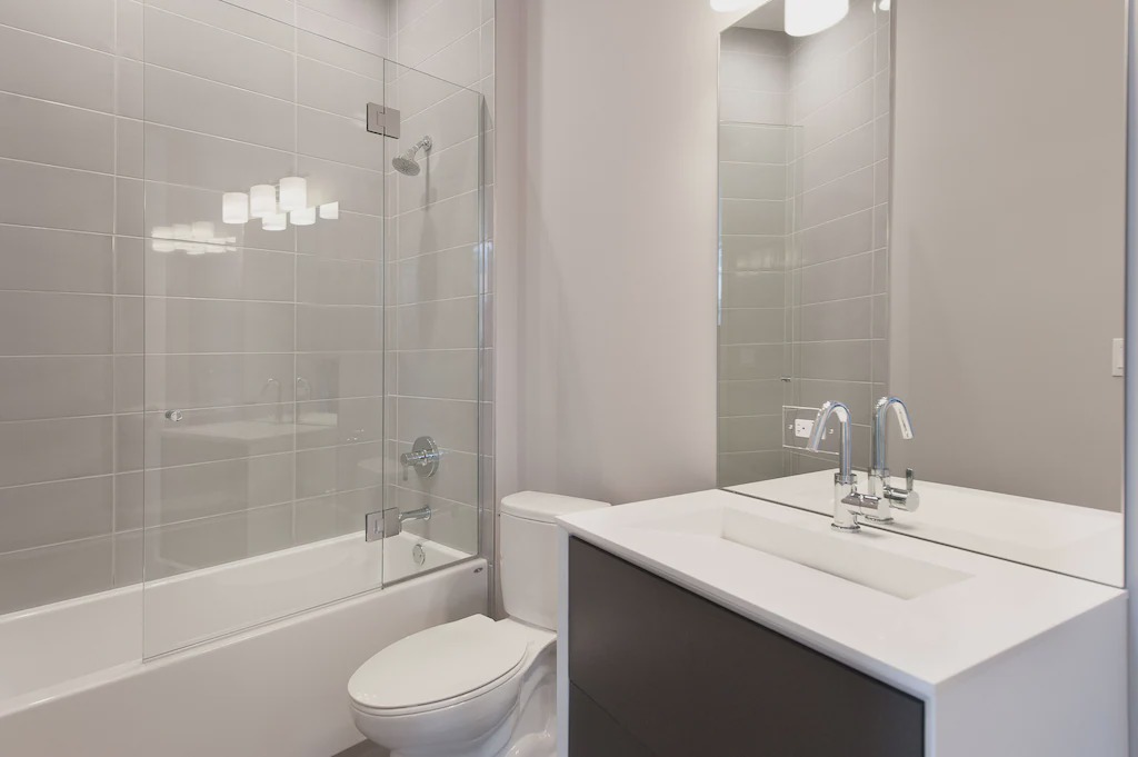 Sonder Cros | River North