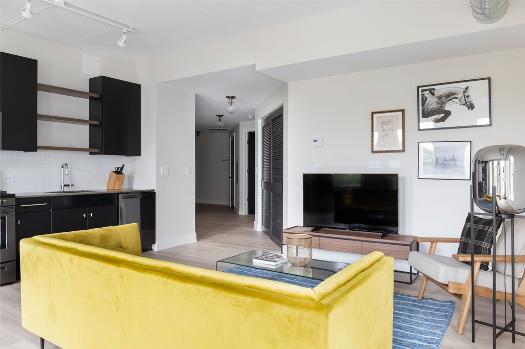 Lakeview Apartment | Sonder | The Bel | Bright 1BR + Rooftop