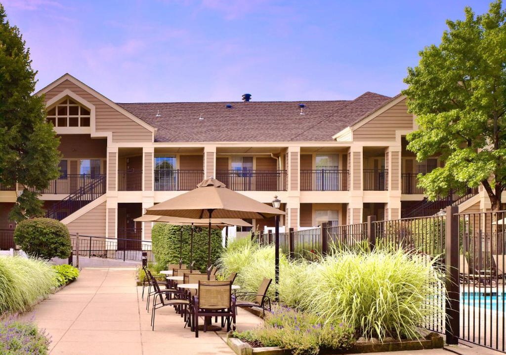 Schaumburg Hotel | Sonesta ES Suites Chicago - Schaumburg
