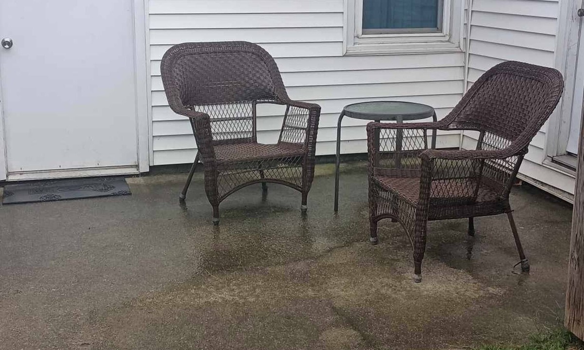 Fairfield Apartment | Southwest Retreat Private Pet friendly, fenced in yard 7min off I-64.