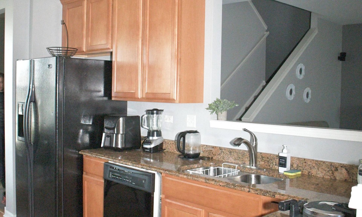 Streamwood House | Spacious 3 bedroom home with King bed/Queen bed. Fun game room and Theater room.