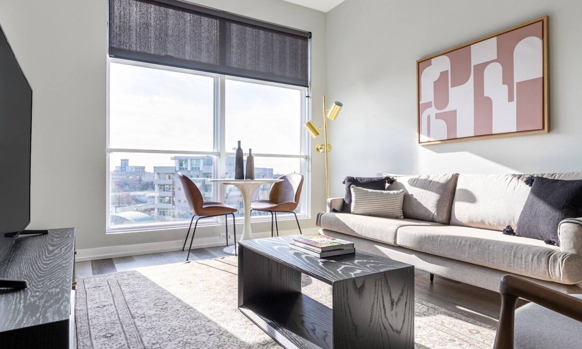 River West Apartment | Spacious River West 2BR w/ W/D next to L, by Blueground