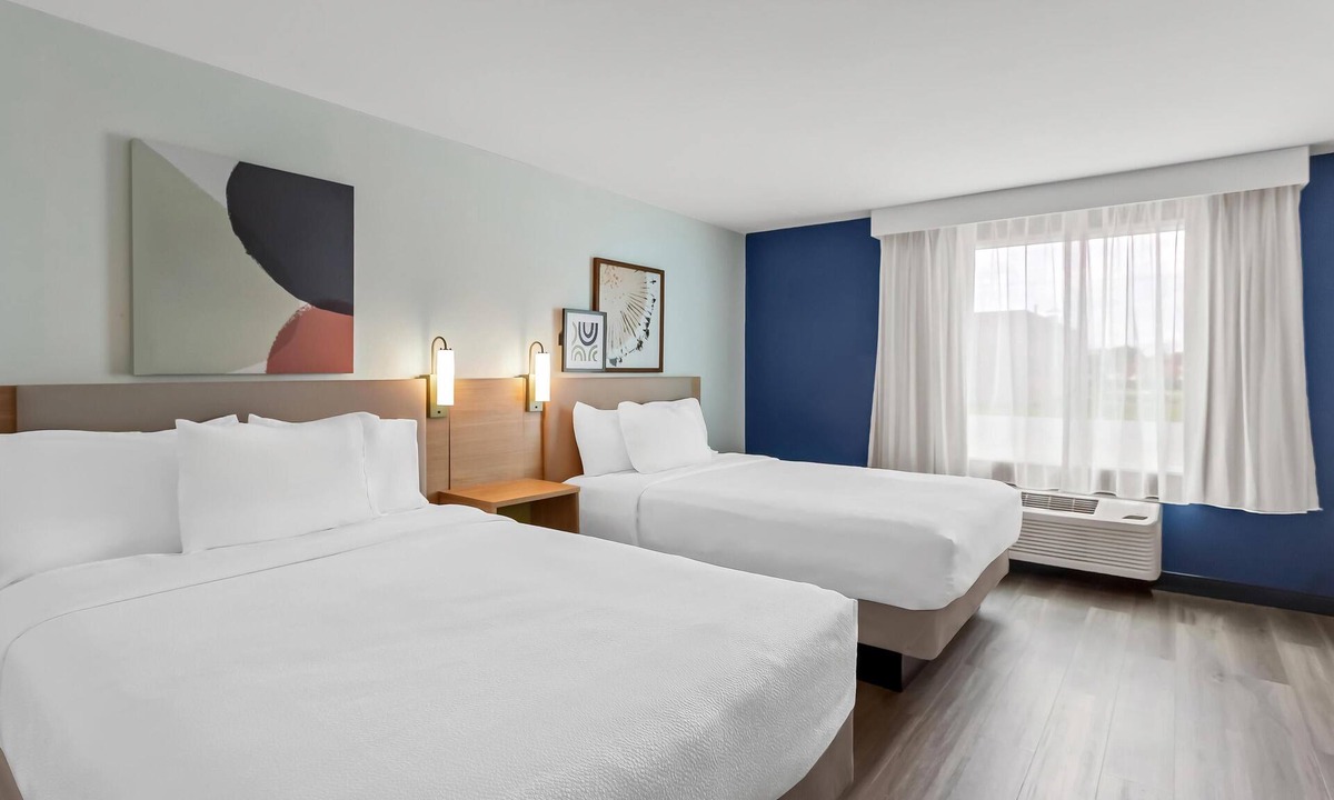 Oak Forest Hotel | Spark by Hilton Oak Forest