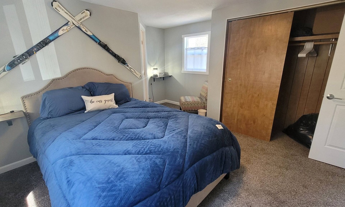 Thorpe Westwood House | Spokane Chalet 2 bed 2 bath sleeps 6