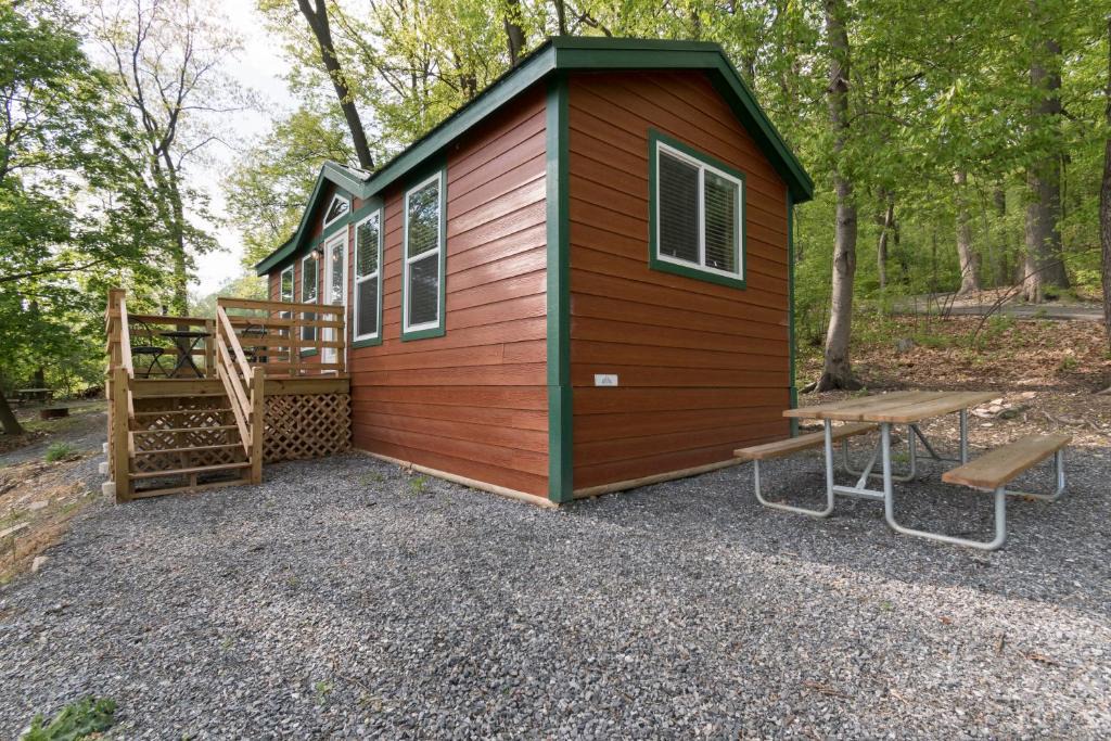 New Holland Resort | Spring Gulch Cottage 4