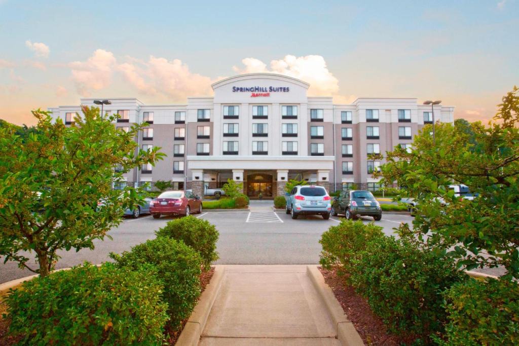 Tarentum Hotel | SpringHill Suites Pittsburgh Mills