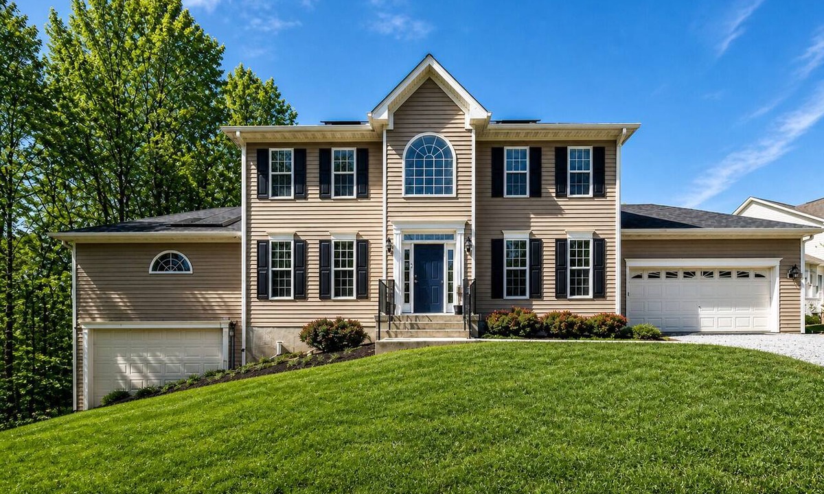 Morgan II House | Stellar lakefront oasis with kayaks, SUP, firepits, dock, & games - dog-friendly