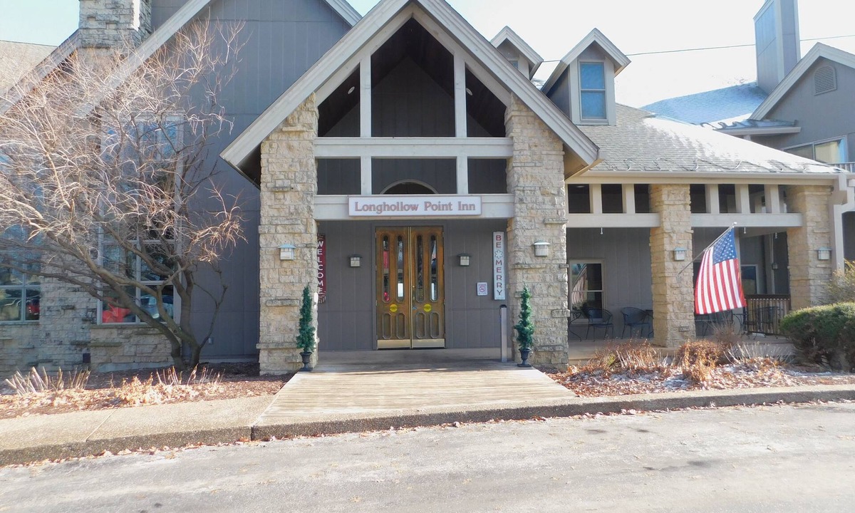 The Galena Territory Apartment | Studio 1321 at Longhollow Point Inn
