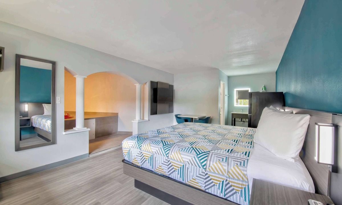 Tougaloo Hotel | Studio 6 Jackson, MS - I-55