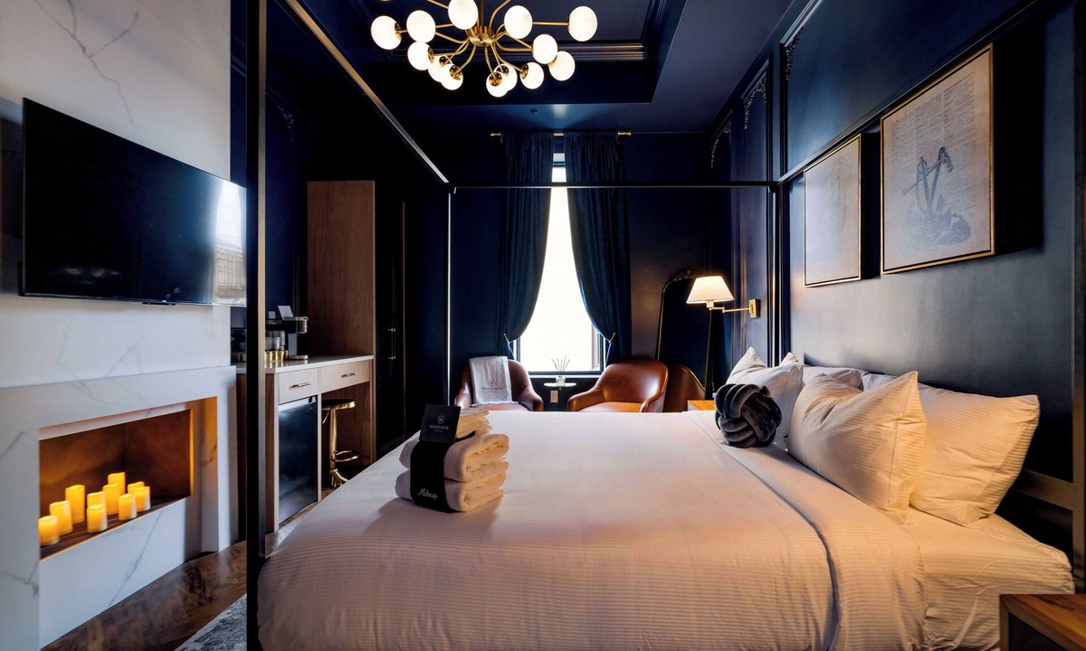 Gloucester Hotel | The Highliner Hotel