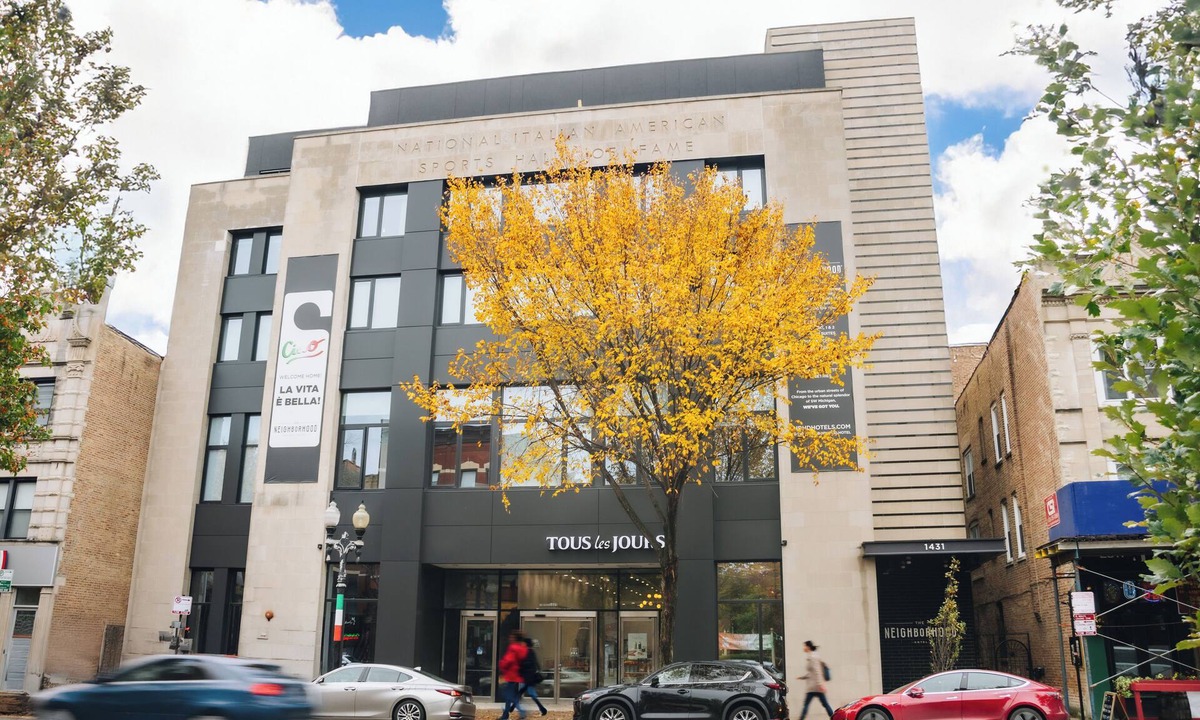 Near West Side Apartment | The Neighborhood Hotel-Little Italy