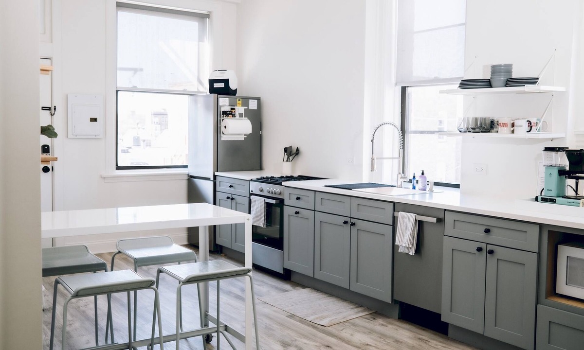 Park West Hotel | The Neighborhood Hotel - Lincoln Park 203 - Two Bedroom