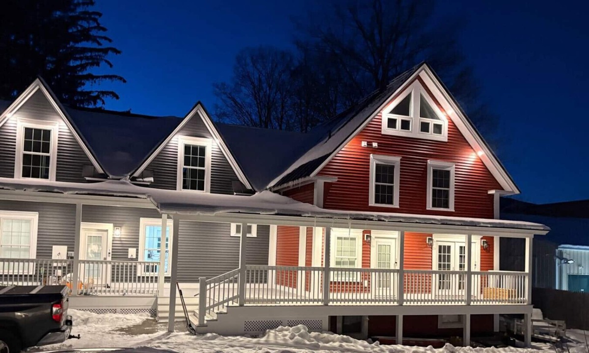Ludlow Apartment | The Treehouse at 11 Gables Ludlow – Dining, Shopping & Okemo Shuttle