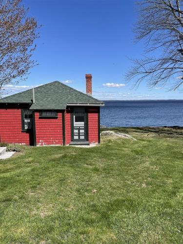 North Sebago House | TRAINOR CAMP LIMIT 4 cabin