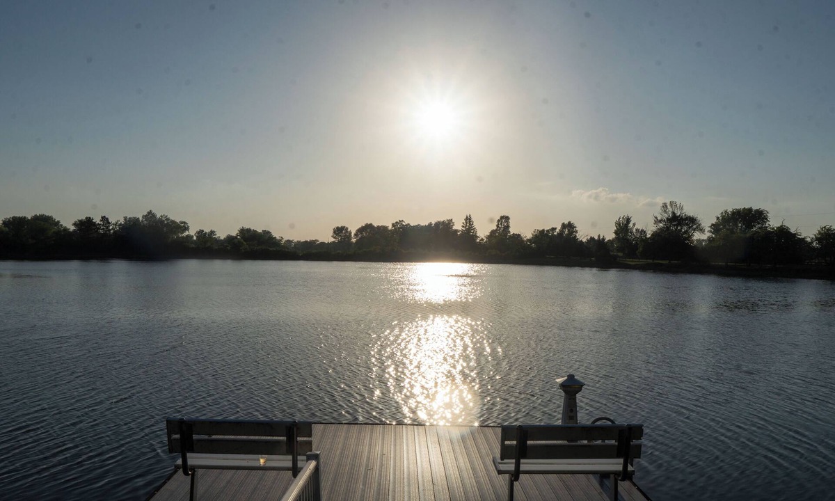 Graymont House | Trek & Relax: Countryside Home w/Hot tub+Water Views+Fishing+Grill+Campfire+