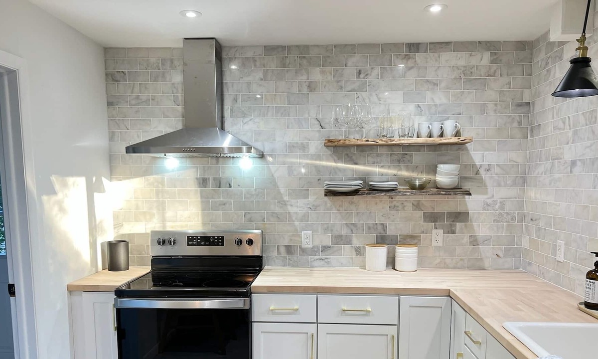 Urbana House | Updated Ranch Home