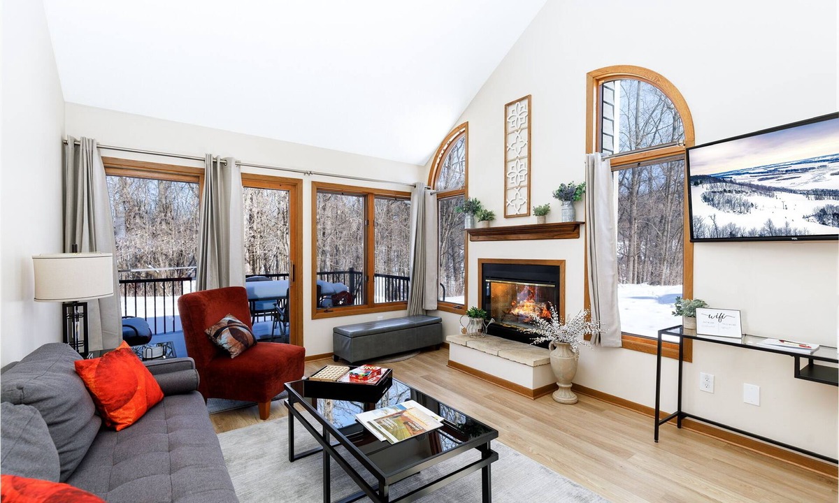 The Galena Territory House | Valleywood Villa