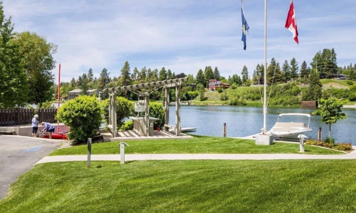 Bigfork Condo | Walk to Bigfork Village