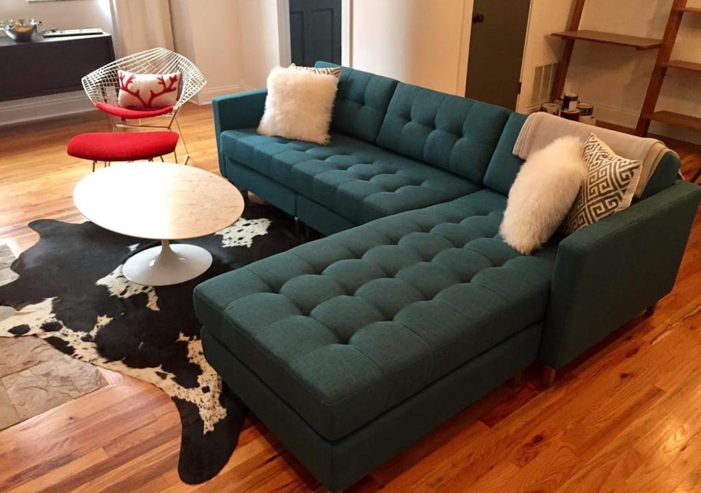 Old Town Triangle Apartment | Walk to Lincoln Park, North Avenue Beach, and Second City! Lovely Old Town Charm! condo