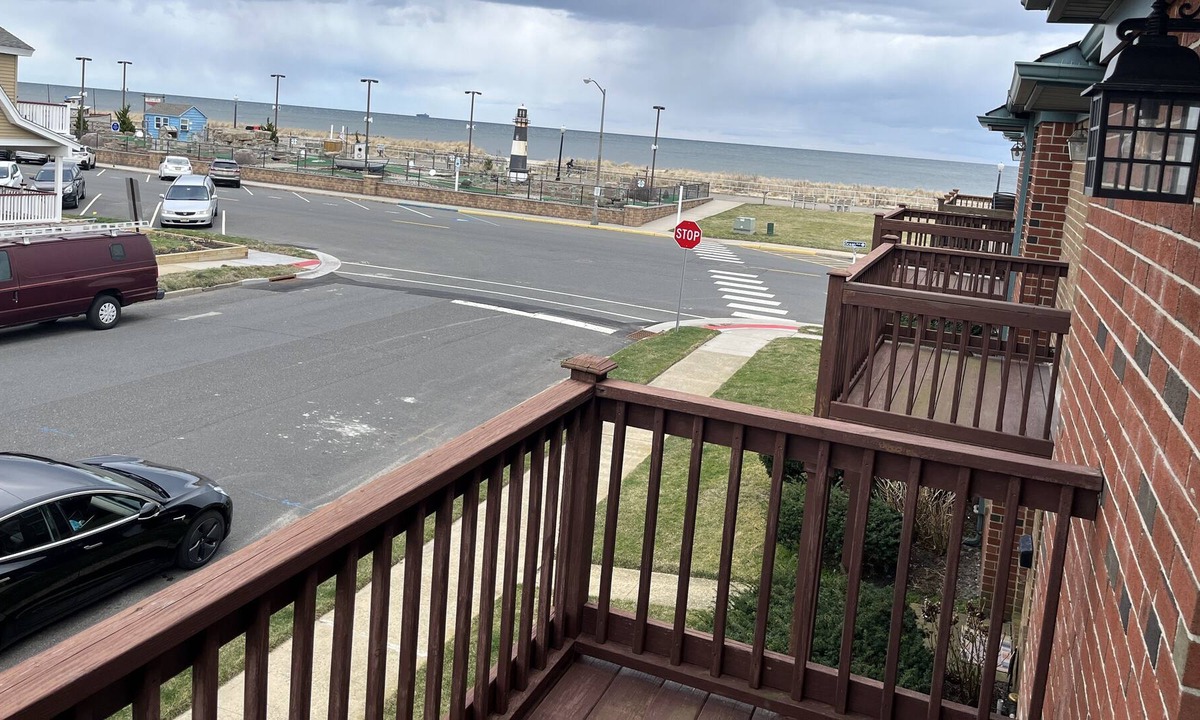 Bradley Beach House | WEEKLY RENTAL SUMMER 2022! Ocean View- 2 Bed 2 Bath Townhome