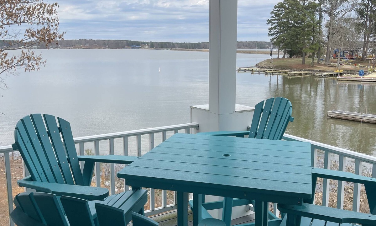 Littleton House | When location is everything, you can’t beat Perched at the Pointe!