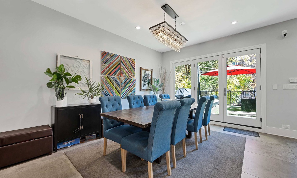 West Town House | Wicker Park 4bd/3ba, Steps from CTA, Parking Incl by AllSet Turnover