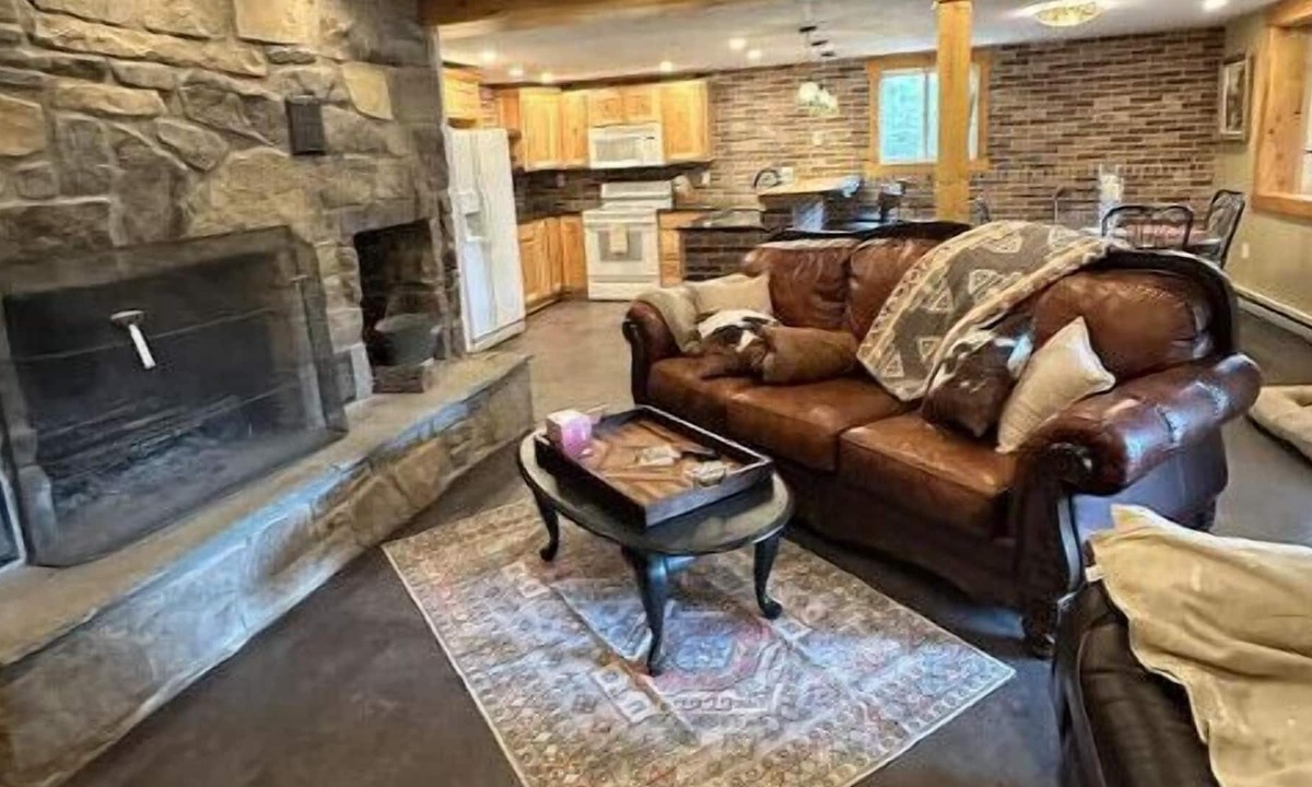 Hostetter Apartment | Wilderness Hideout