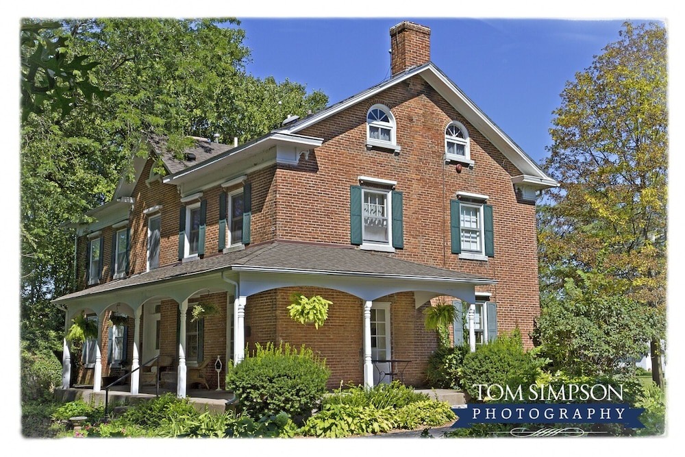 Nauvoo Hotel | Willard Richards Inn