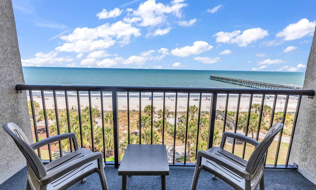 Downtown Myrtle Beach Hotel | Windsurfer Hotel