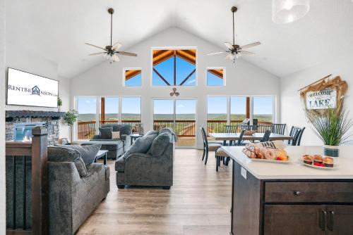 Kimberling City House | Windswept