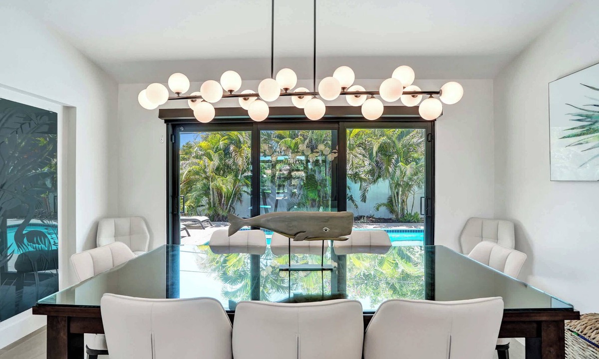 Bel Air House | Windward Escape
