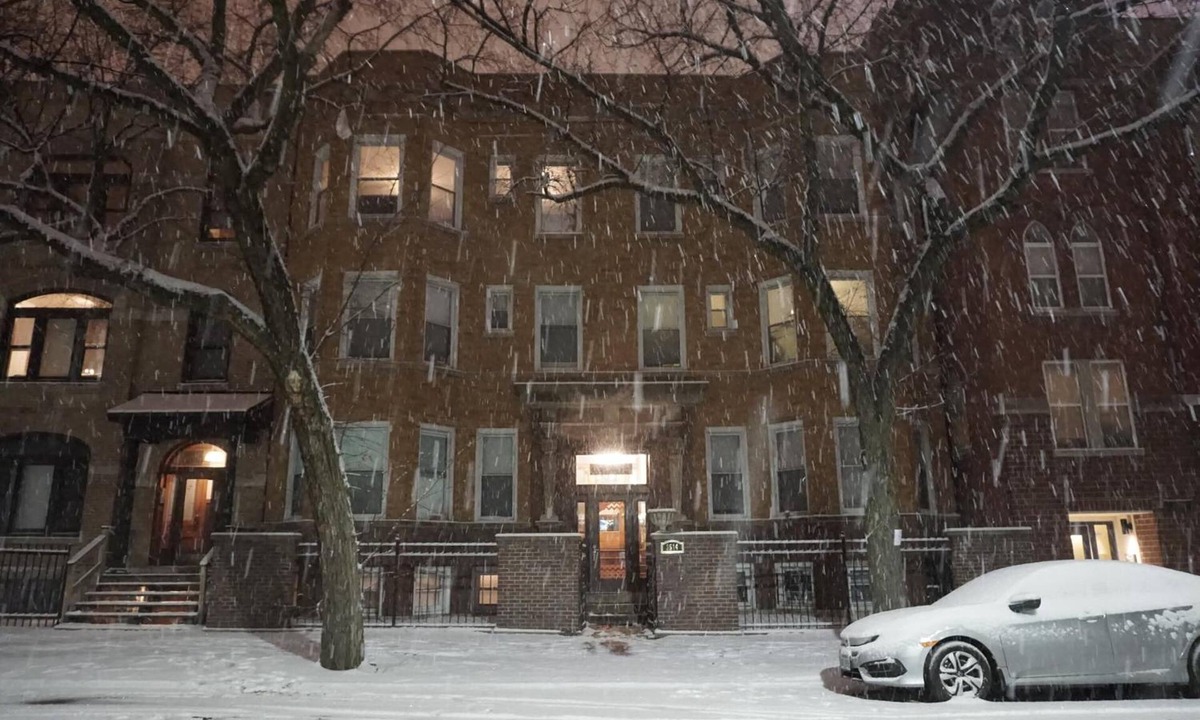 Lakeview Hostel | Wrigley Hostel