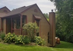 2 Bedroom, 2 bath townhouse in The Galena Territory.