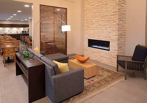 2-Star Hotel ∙ Country Inn & Suites by Radisson, Galena, IL