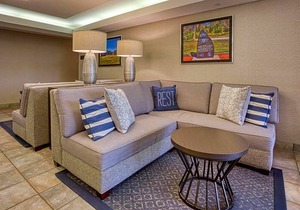 3-Star Hotel ∙ Drury Inn & Suites St. Louis - Fairview Heights
