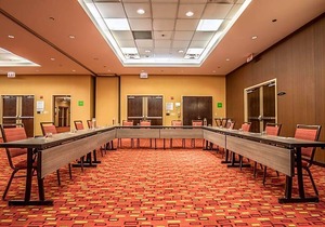 3-Star Hotel ∙ Courtyard Chicago Downtown/Magnificent Mile