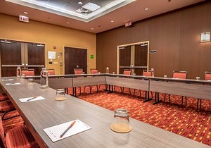 3-Star Hotel ∙ Courtyard Chicago Downtown/Magnificent Mile