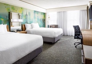 3-Star Hotel ∙ Courtyard Chicago Downtown/Magnificent Mile