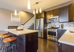 4 Bedroom West Town Luxury Penthouse