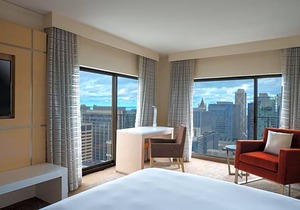 4-Star Hotel ∙ Chicago Marriott Downtown Magnificent Mile