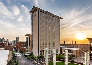 4-Star Hotel ∙ Hyatt Regency McCormick Place