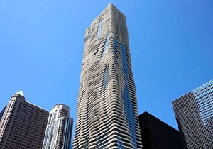 5-Star Hotel ∙ Radisson Blu Aqua Hotel, Chicago