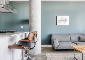 Airy Lakeview Studio, walk to Lakefront & Lincoln Park, by Blueground