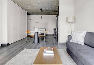 Airy West Loop 1BR w/ Gym, Pool & Lounge, 2 blocks from L, by Blueground