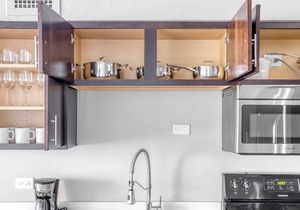 Amazing Edgewater 2BR w/ Gym, Deck & Lounge, 5 blocks to L, by Blueground