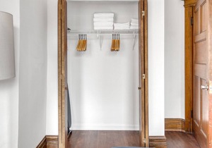 Amazing Lakeview 3BR 3 blocks from Wrigley Field, by Blueground