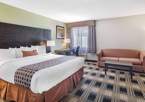 Baymont by Wyndham Champaign