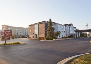 Best Western Plus Bourbonnais Hotel & Suites