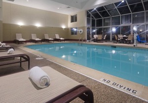 Chicago Club Inn & Suites