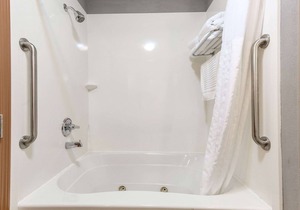 Comfort Suites Fairview Heights